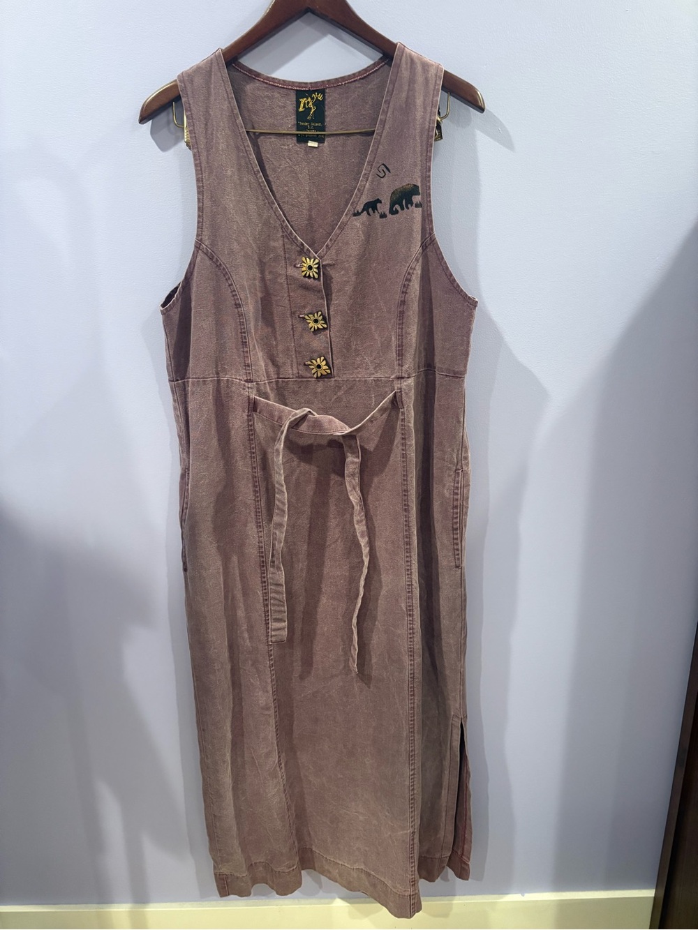Sleeveless V-Neck Tie-Waist Midi Dress in Dusty Mauve (denim like) - Picture 2 of 5